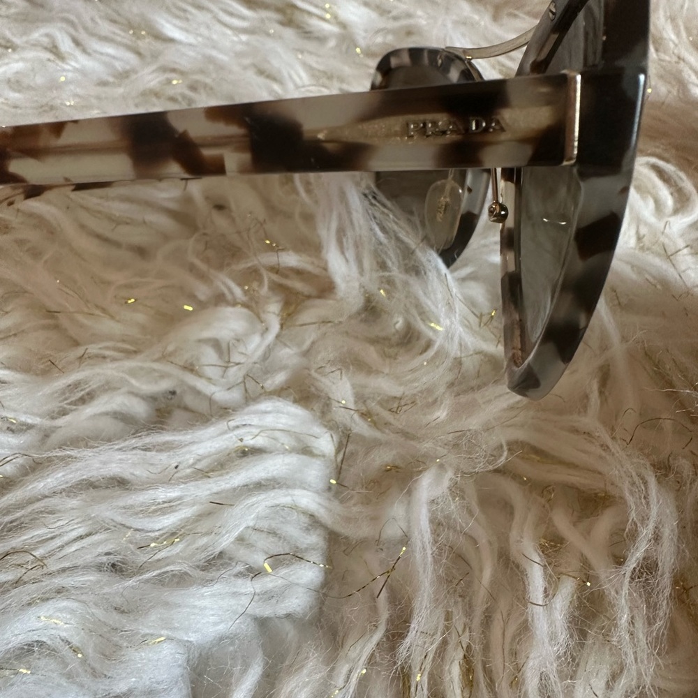 Prada Shades!!!! - image 4
